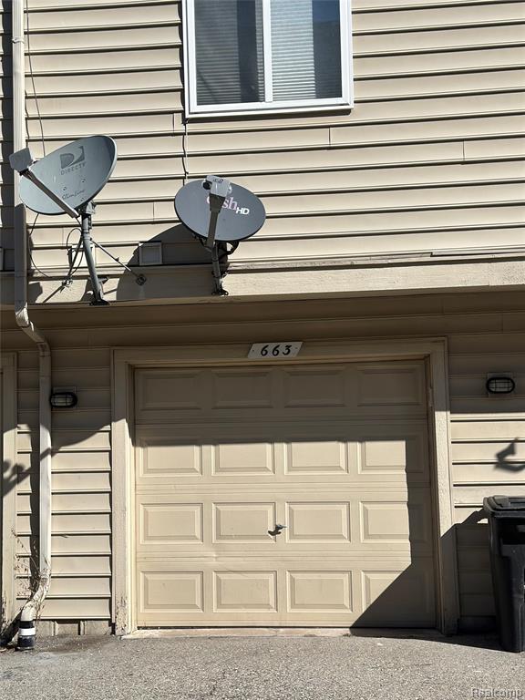 663 Lewa Downs Drive, Pontiac, MI 48341 — Photo 14
