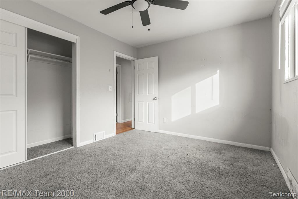 20295 Huntington Road, Detroit, MI 48219 — Photo 26