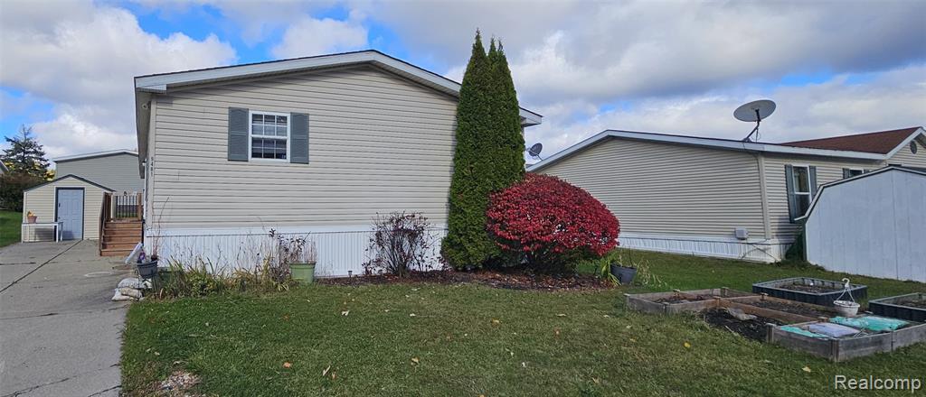 9481 Andrew Court, Davisburg, MI 48350 — Photo 21