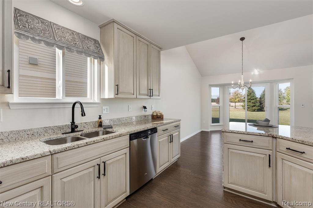 52966 Ansonia Way, 36, Macomb, MI 48042 — Photo 14