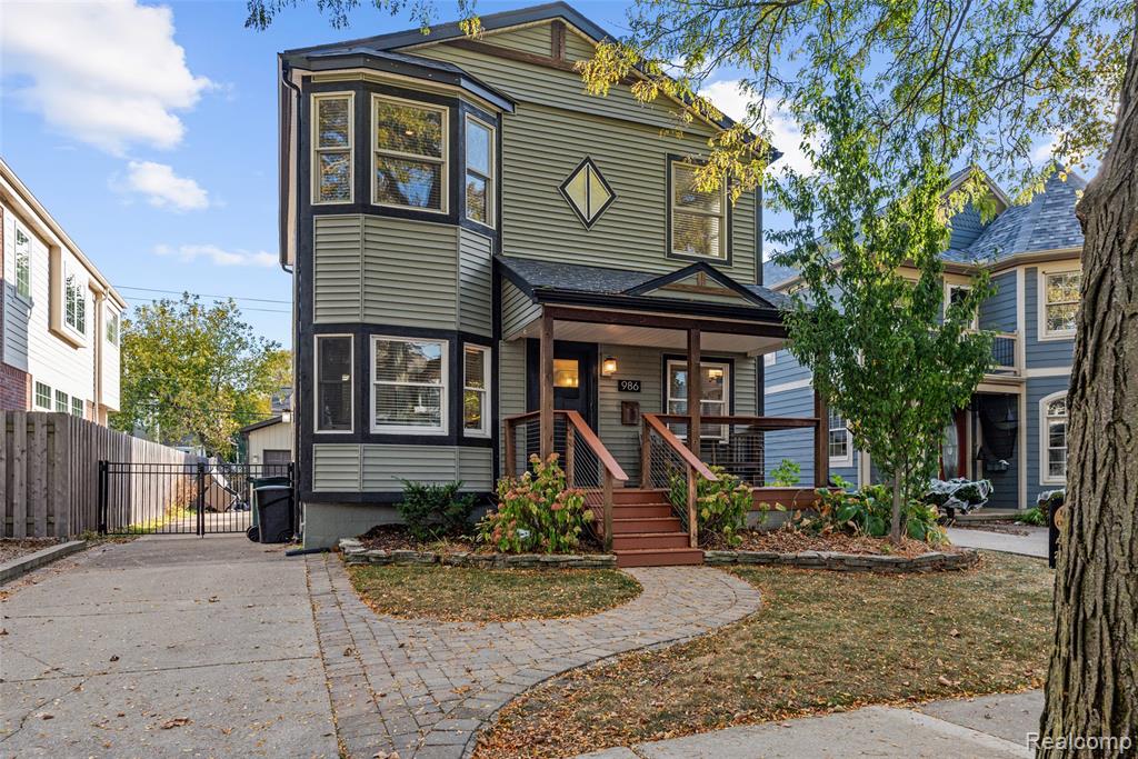 986 Smith Avenue, Birmingham, MI 48009 — front exterior