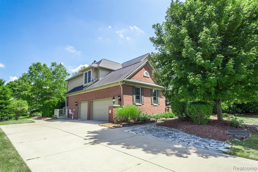 16026 JOHNSON CREEK Drive, Northville, MI 48168 — Photo 65