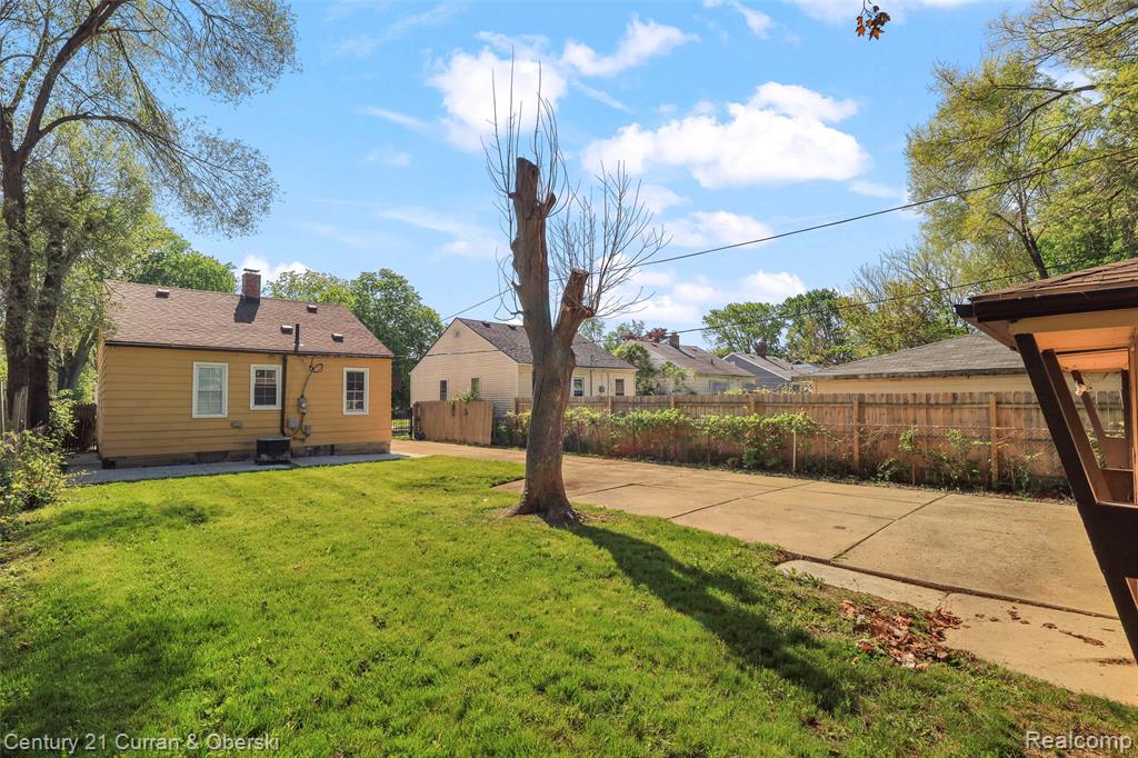 6539 Forrer Street, Detroit, MI 48228 — Photo 25