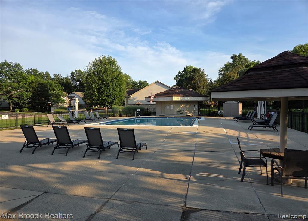 5415 Fairway Lane, West Bloomfield, MI 48323 — Photo 30