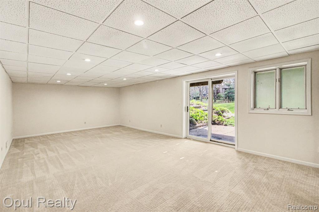 3575 Clark Circle, Commerce Twp, MI 48382 — Photo 25