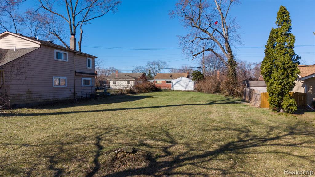 8505 Fenton Street, Dearborn Heights, MI 48127 — Photo 2