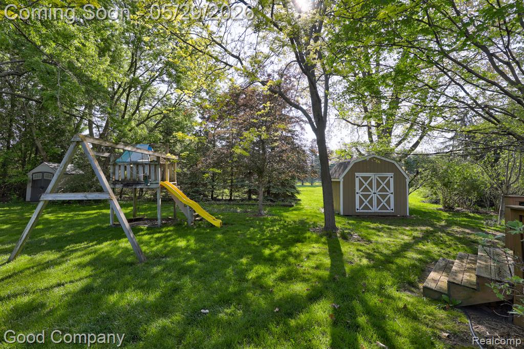 845 Hadley Road, Rochester Hills, MI 48307 — Photo 38