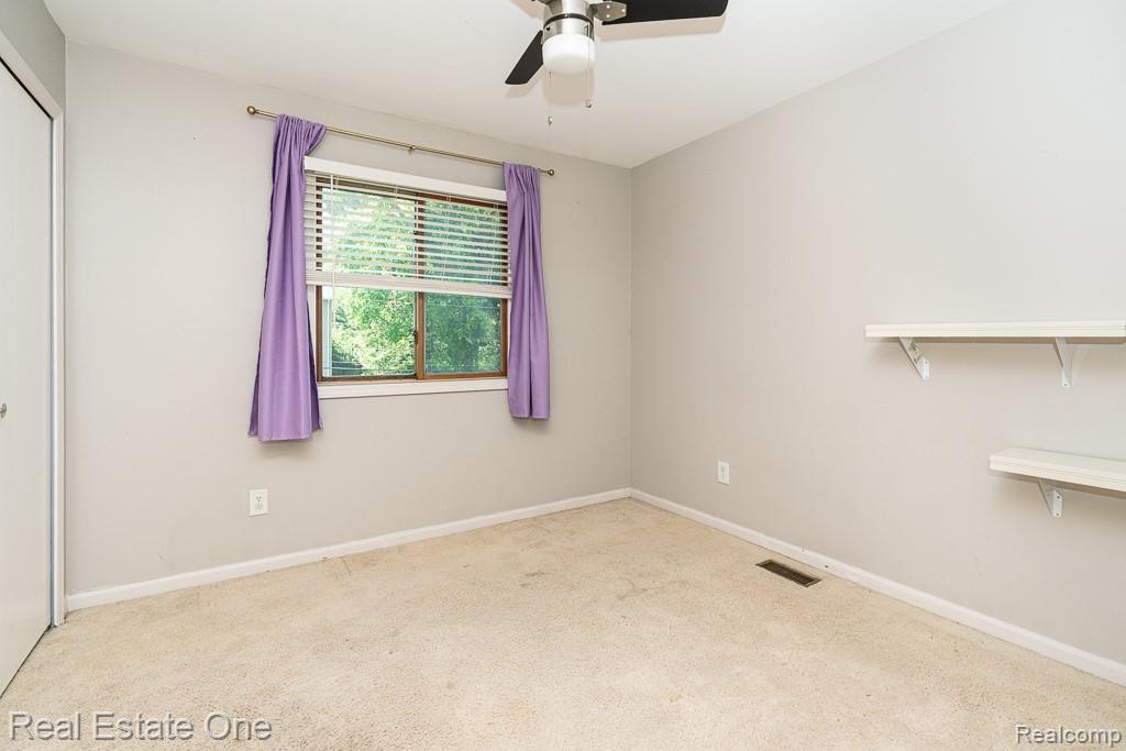 668 Sherry Drive, Lake Orion, MI 48362 — Photo 22