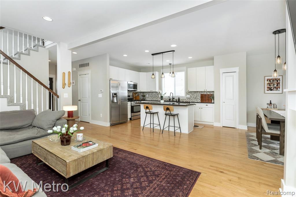 4095 Thomas Avenue, Berkley, MI 48072 — Photo 8