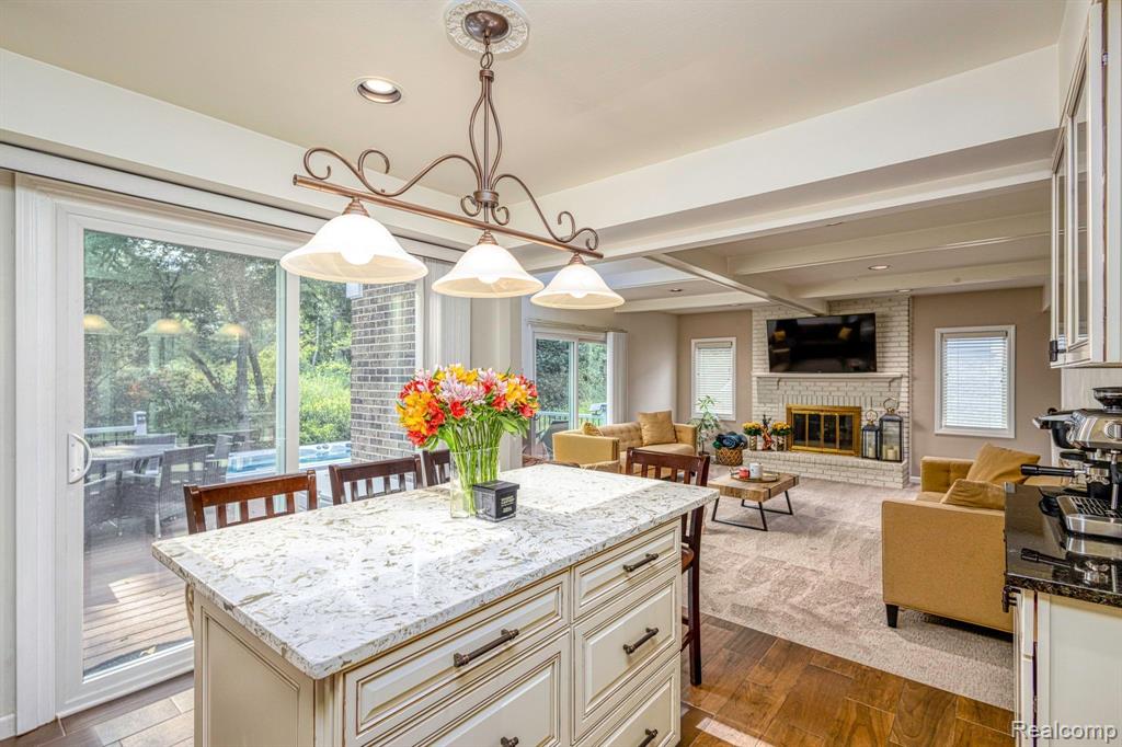 7464 WESTBURY Boulevard, West Bloomfield, MI — Photo 15