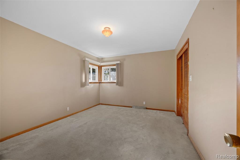 6135 Whittaker Road, Ypsilanti, MI 48197 — Photo 23