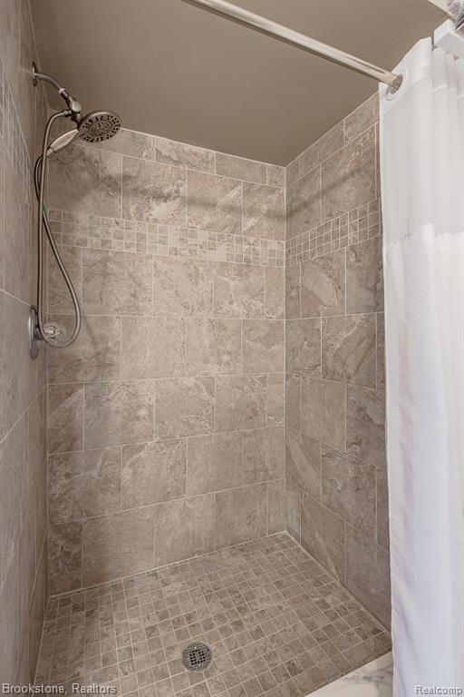 5292 Brookemonte Circle, Rochester, MI 48306 — Photo 24
