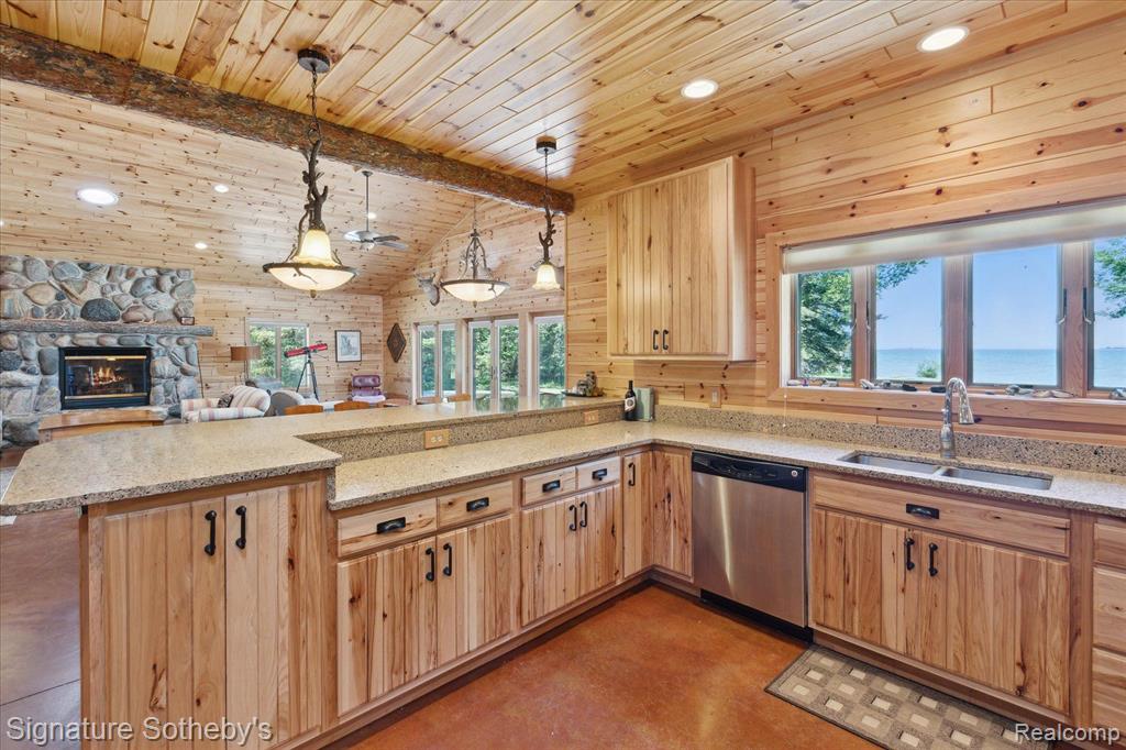 9842 Misery Bay, Alpena, MI 49707 — Photo 19