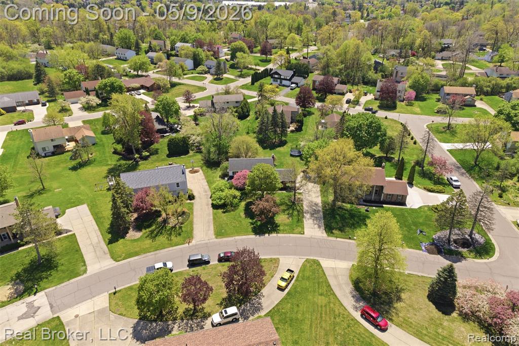 5037 Bantry Drive, West Bloomfield, MI — Photo 40