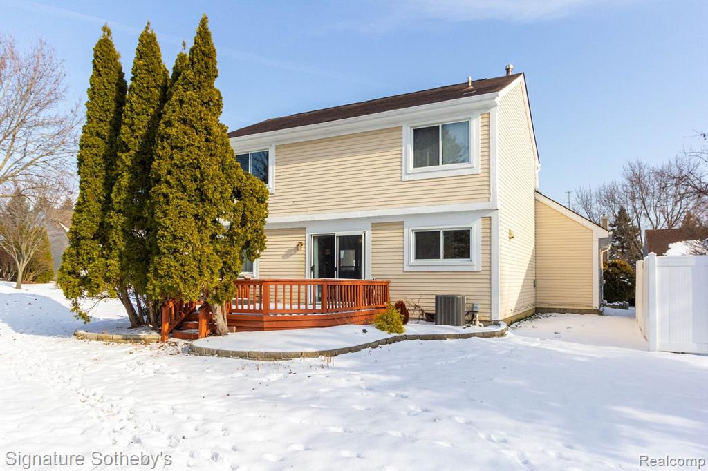 461 Farmridge Court, Rochester Hills, MI 48307 — Photo 25