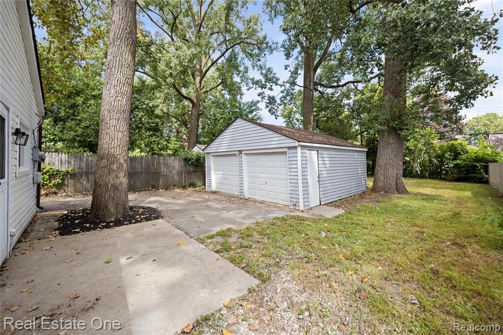 4521 COLUMBUS Street, Wayne, MI 48184 — Photo 28
