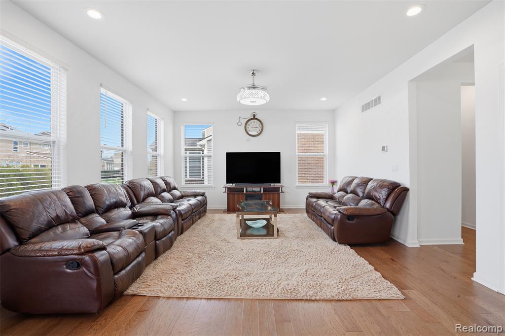 50782 Ross Street, Canton, MI 48187 — Photo 15