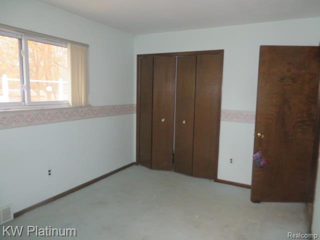 49400 Callens Road, Chesterfield, MI 48047 — Photo 16