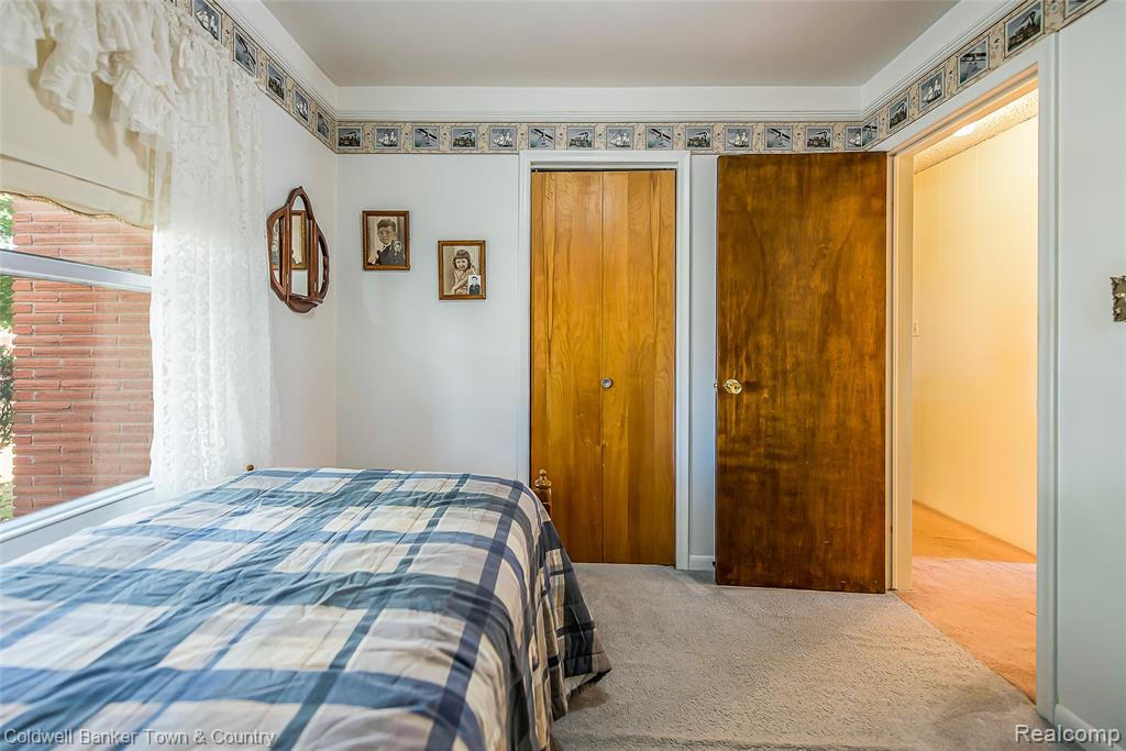 32297 Warren Road, Garden City, MI — Photo 34
