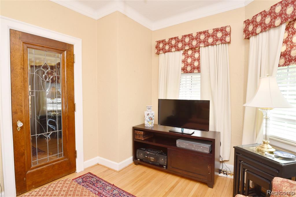 14127 Woodmont Avenue, Detroit, MI 48227 — Photo 9