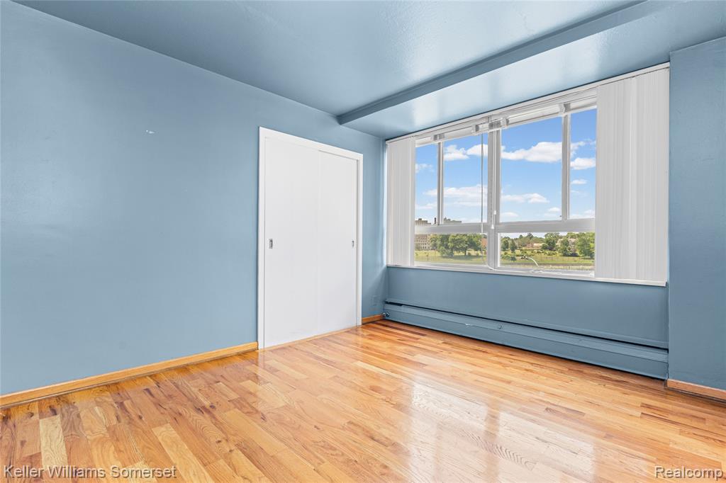 8900 Jefferson Avenue, 204, Detroit, MI 48214 — Photo 26