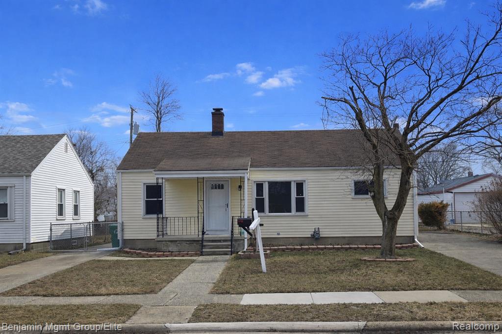 28461 Marquette Street, Garden City, MI — front exterior