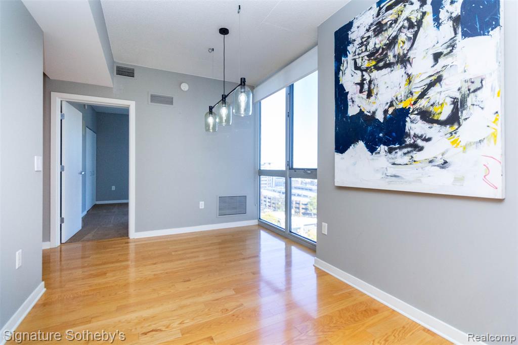 432 S Washington Avenue, 1007, Royal Oak, MI 48067 — Photo 5