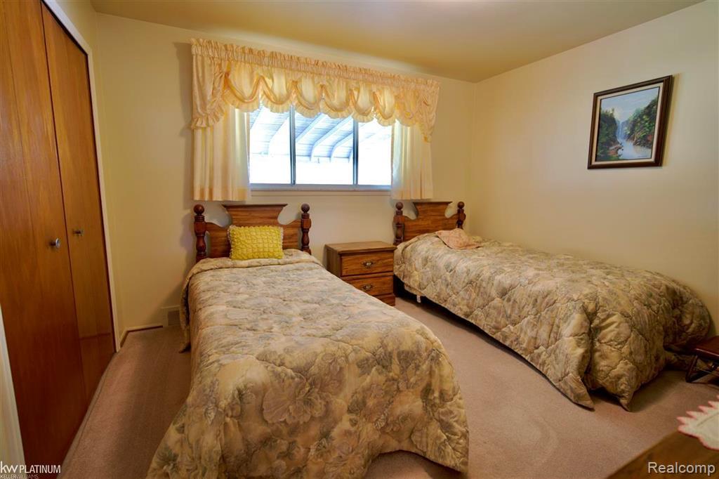 13325 Iowa Drive, Warren, MI 48088 — Photo 13