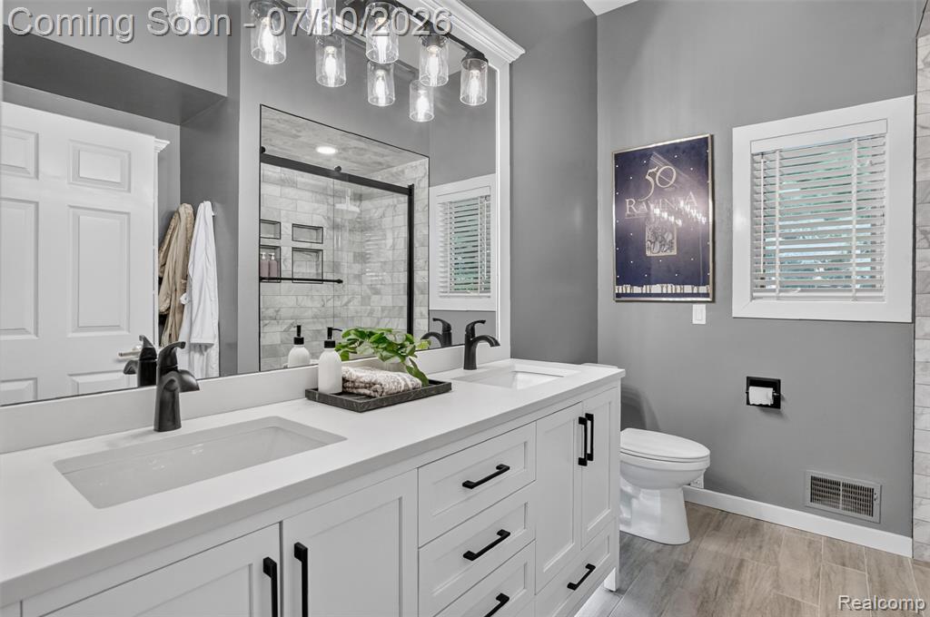 12172 Woodline Drive, Fenton, MI 48430 — Photo 32