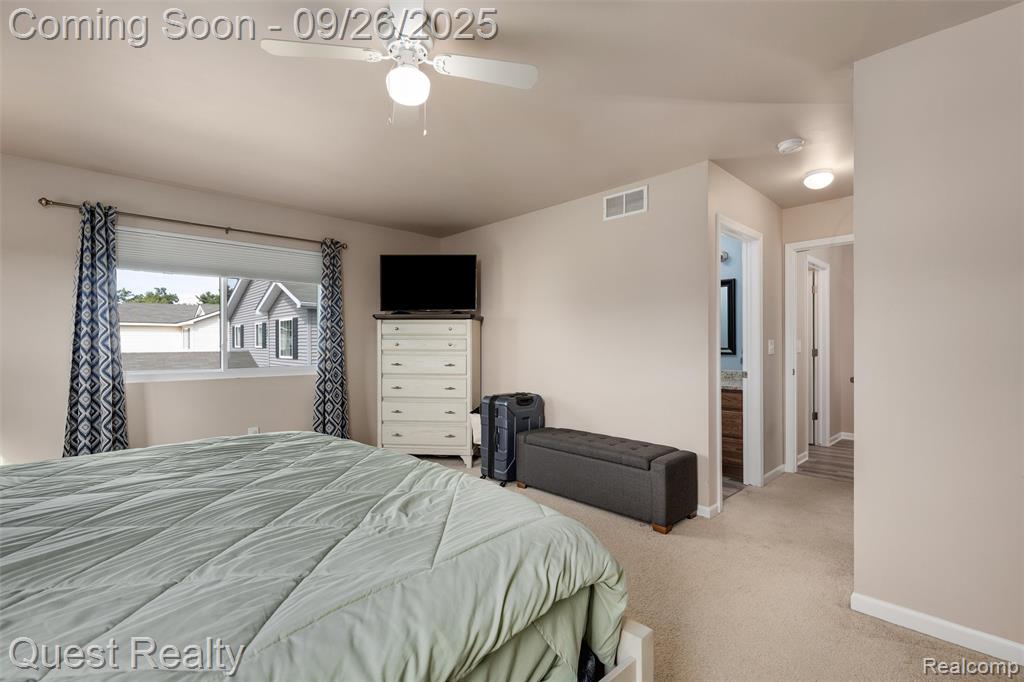 70 Fountain Park Drive, Waterford, MI 48327 — Photo 20