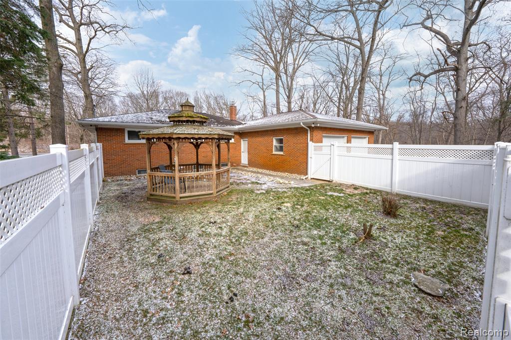 531 Oxbow Lake Road, White Lake, MI — Photo 27
