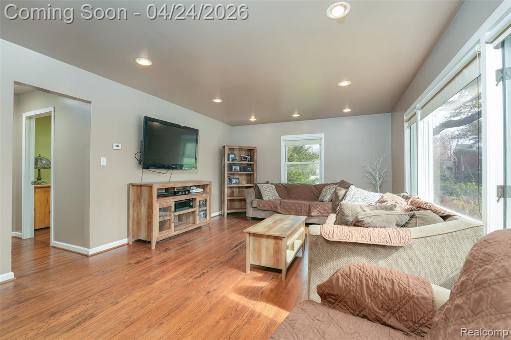19150 Rainbow Drive, Lathrup Village, MI 48076 — Photo 8