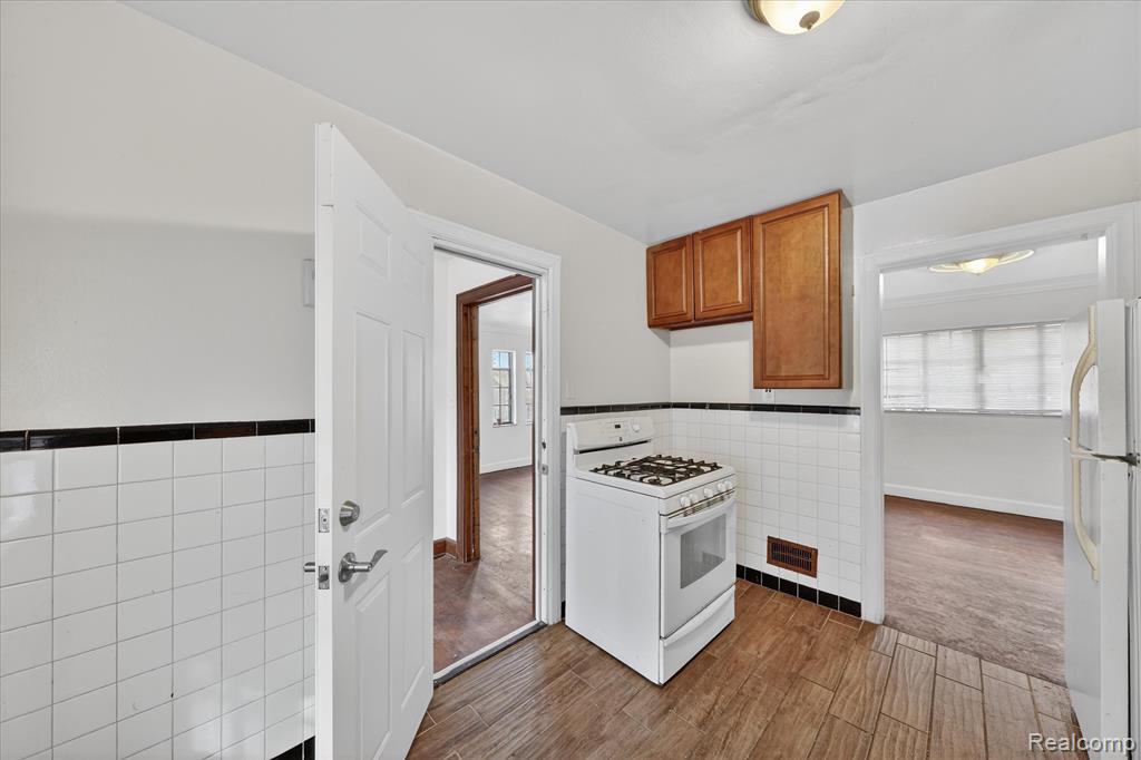 17540 Indiana Street, Detroit, MI 48221 — Photo 34