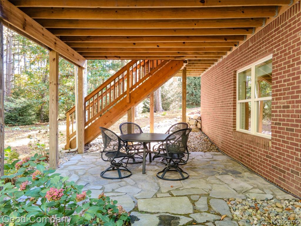 8726 Sunrise Mist Drive, Pinckney, MI 48169 — Photo 44