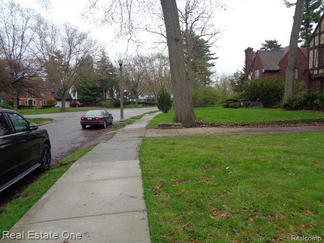 3215 SHERBOURNE Road, Detroit, MI 48221 — Photo 17