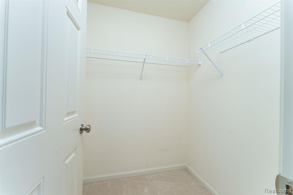 4880 Shellbark Drive, Ypsilanti, MI 48197 — Photo 32