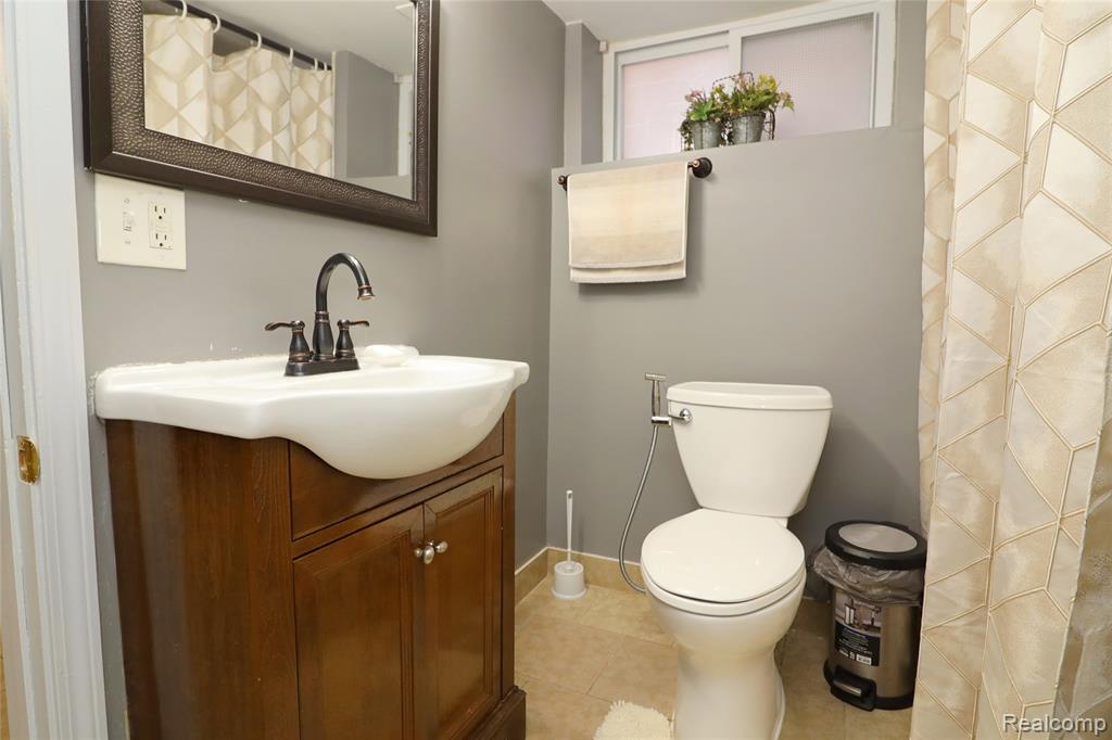 4561 Curtis Street, Dearborn, MI 48126 — Photo 24