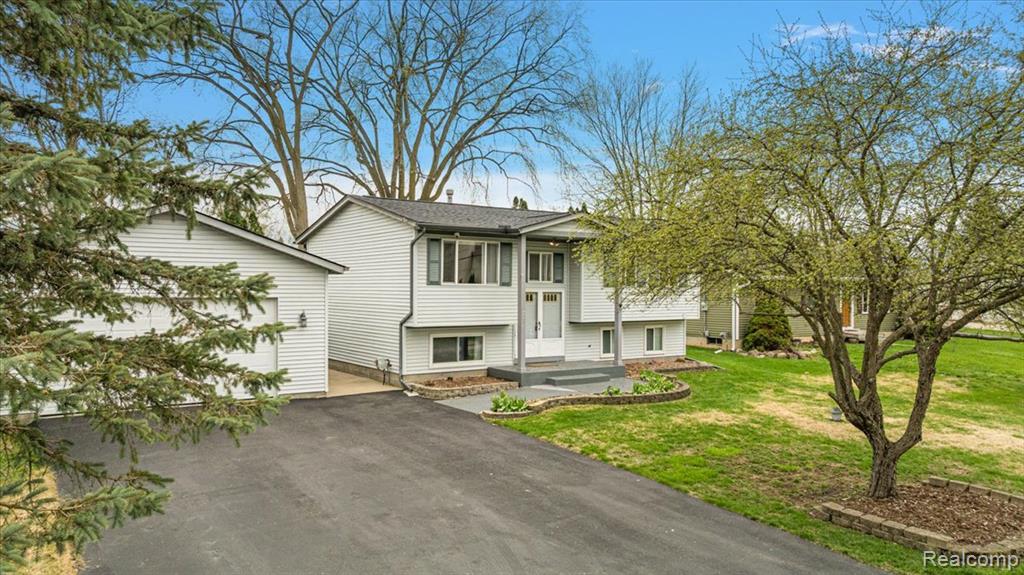 490 Glenn Court, Lake Orion, MI 48362 — Photo 44