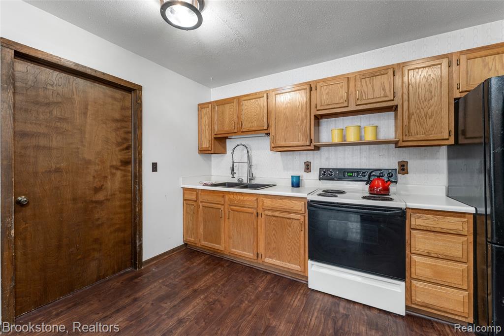 1630 Orchid Street, Waterford, MI, 48328