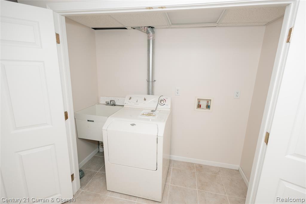 22664 Woodcreek Drive, 93, Taylor, MI 48180 — Photo 16