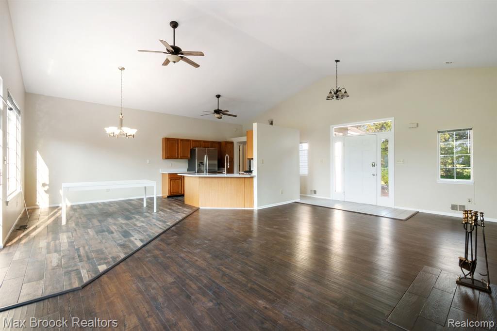 2165 Oakwood Road, Ortonville, MI 48462 — Photo 14