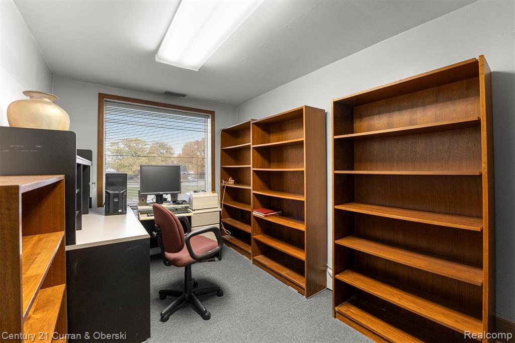 6336 Fox Avenue, Allen Park, MI 48101 — Photo 23
