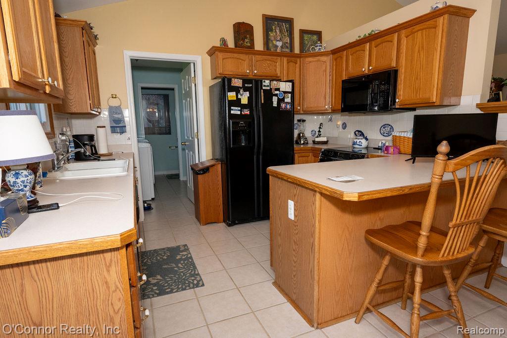 8552 Rynn Road, Avoca, MI 48006 — Photo 6