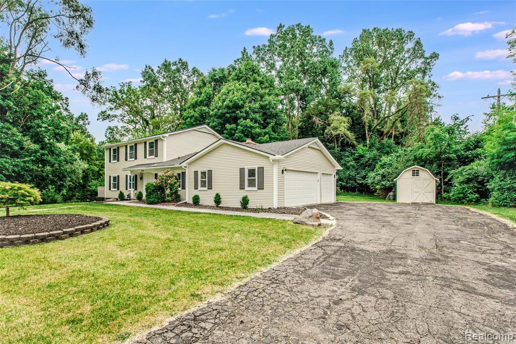 21993 Riverview Drive, Beverly Hills, MI 48025 — Photo 3