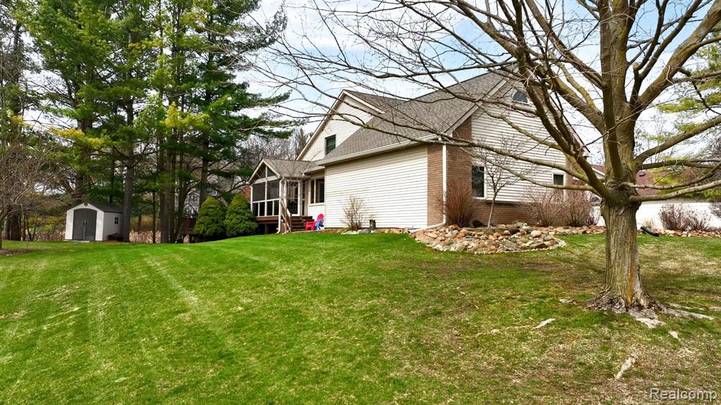950 Hidden Valley Drive, Lake Orion, MI 48362 — Photo 52