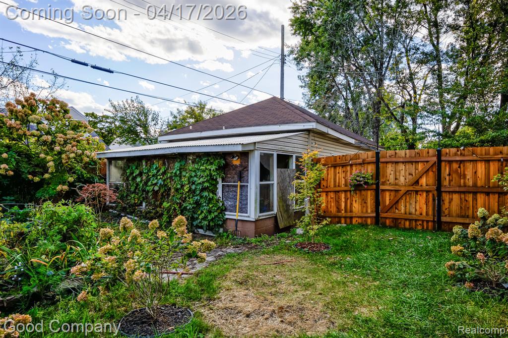 812 E George Avenue, Hazel Park, MI 48030 — Photo 59