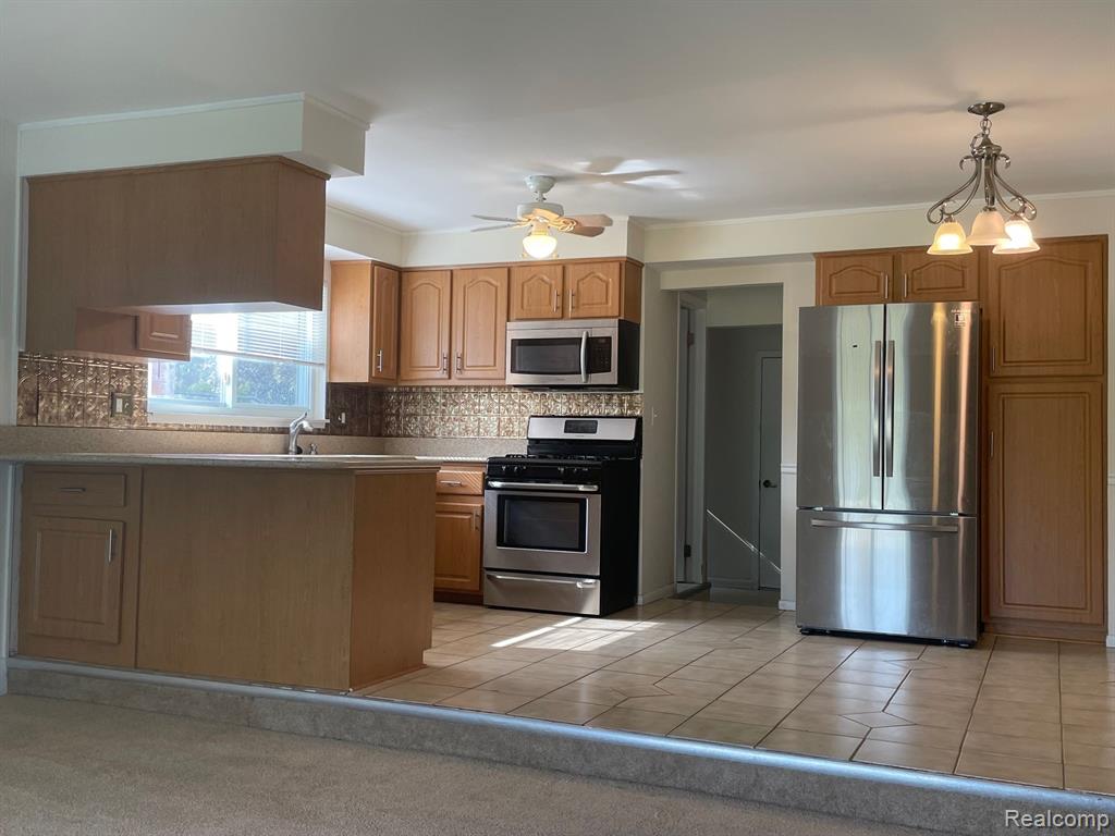 45299 INDIAN CREEK Drive, Canton, MI 48187 — Photo 6