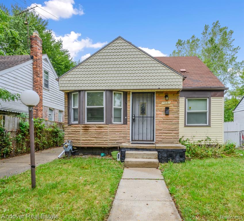 15887 Rossini Drive, Detroit, MI 48205
