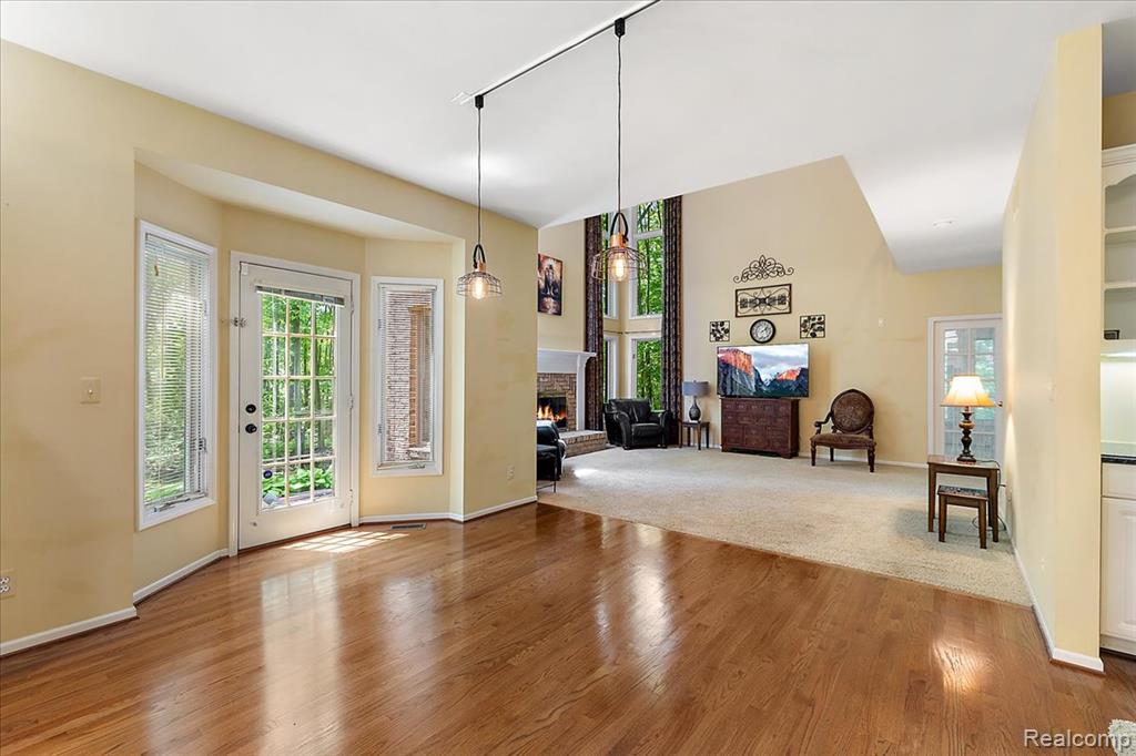 53629 WAYBURN Court, Utica, MI 48315 — Photo 11