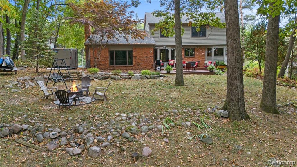 8291 Fawn Valley Circle, Clarkston, MI 48348 — Photo 41